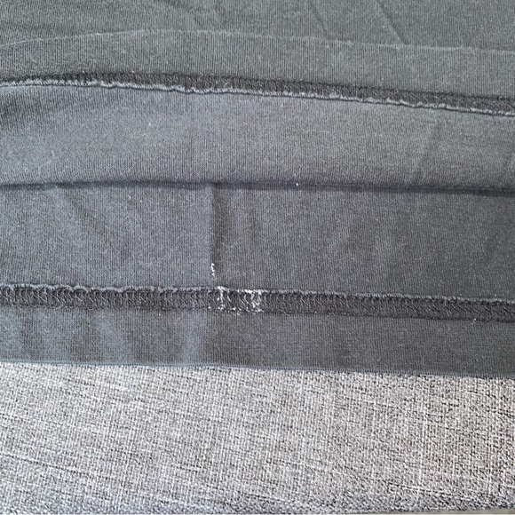 Tommy Bahama Relax Short Sleeve Pocket T-Shirt Men's L Black Solid - Picture 2 of 9